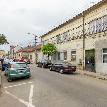 City Chic 3 Bedroom Apartment Cluj Napoca Bagian luar foto