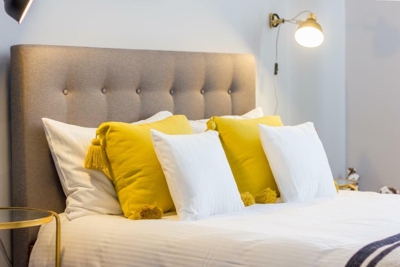 City Chic 3 Bedroom Apartment Cluj Napoca Bagian luar foto
